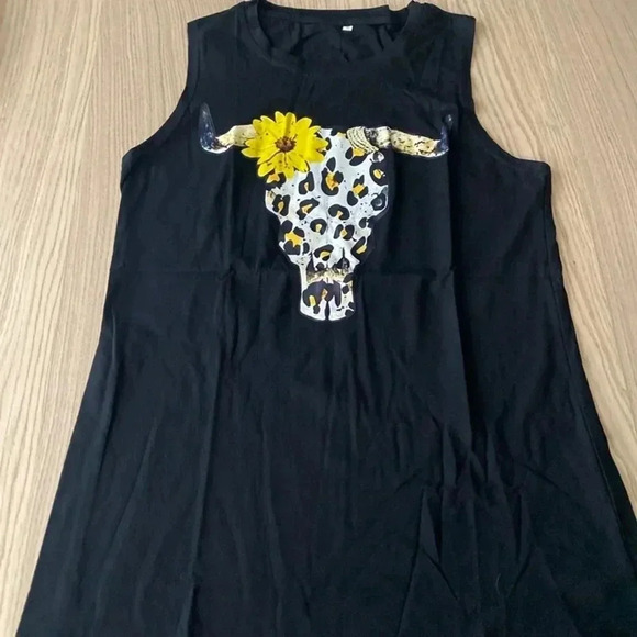 🆕Sunflower Leopard Steer Skull Tank S🆕 - Picture 3 of 5